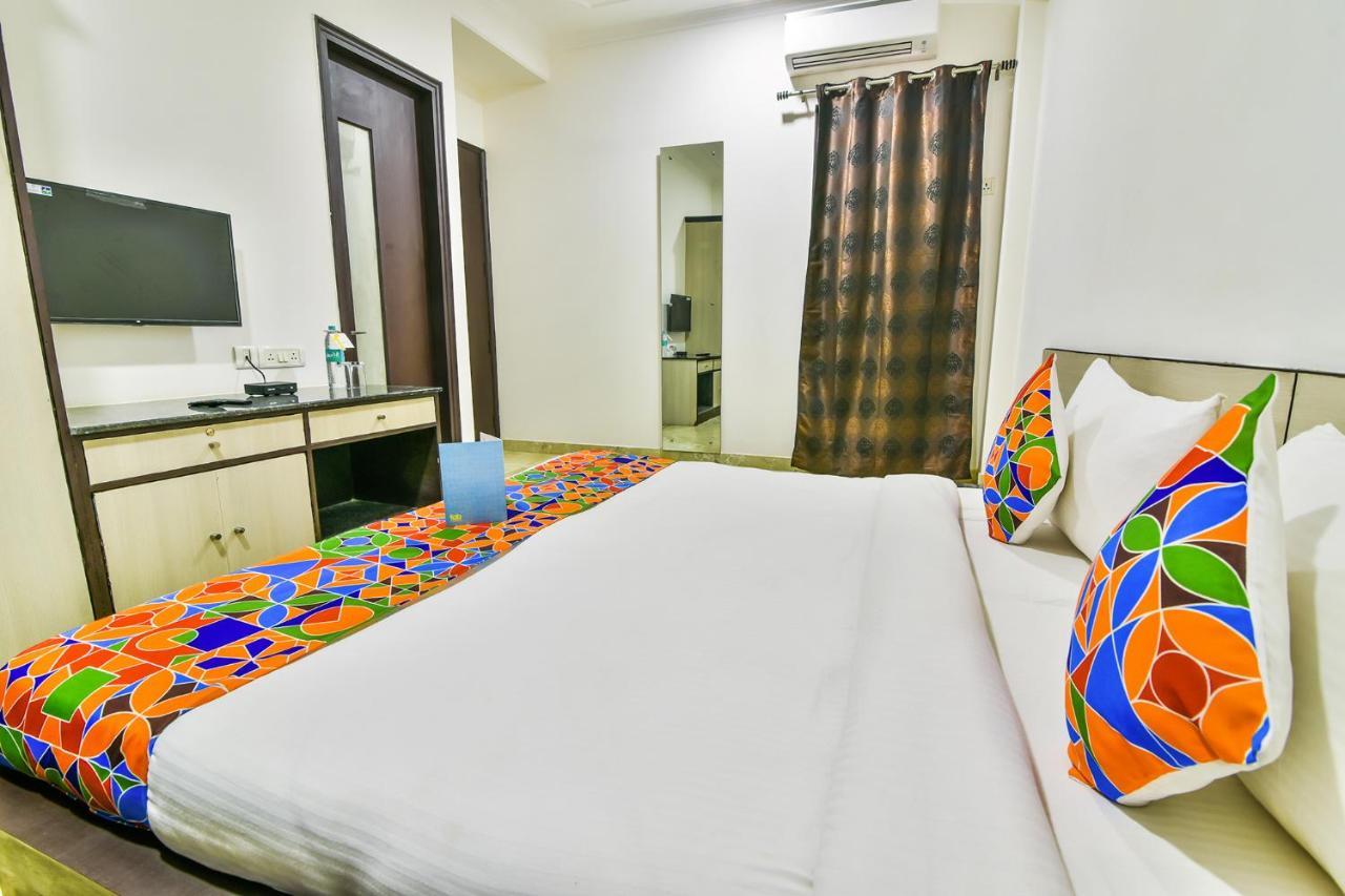Fabhotel Rallkmas Cyber City Гургаон Экстерьер фото