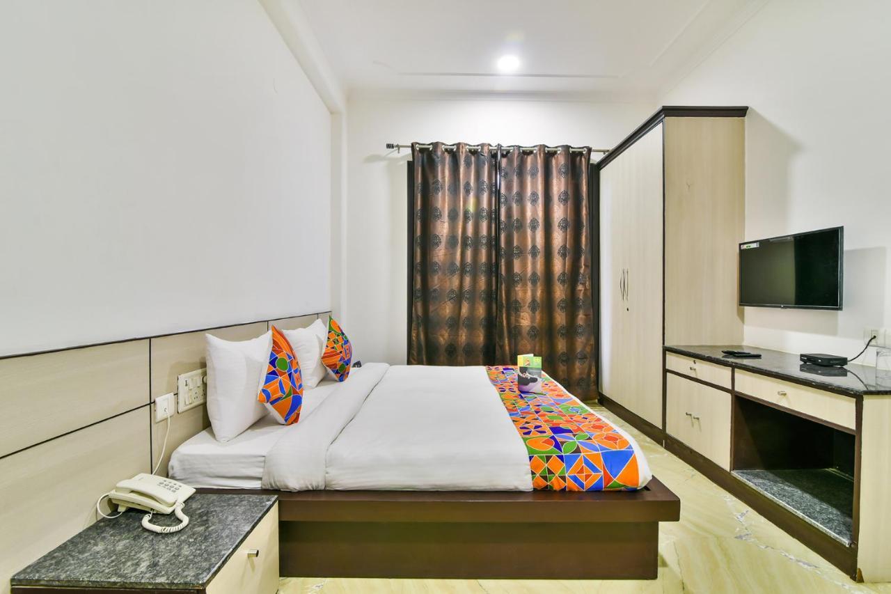 Fabhotel Rallkmas Cyber City Гургаон Экстерьер фото