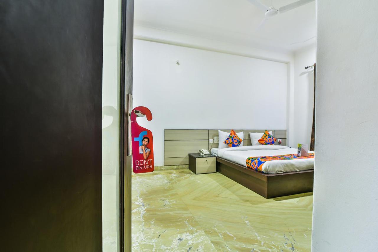 Fabhotel Rallkmas Cyber City Гургаон Экстерьер фото