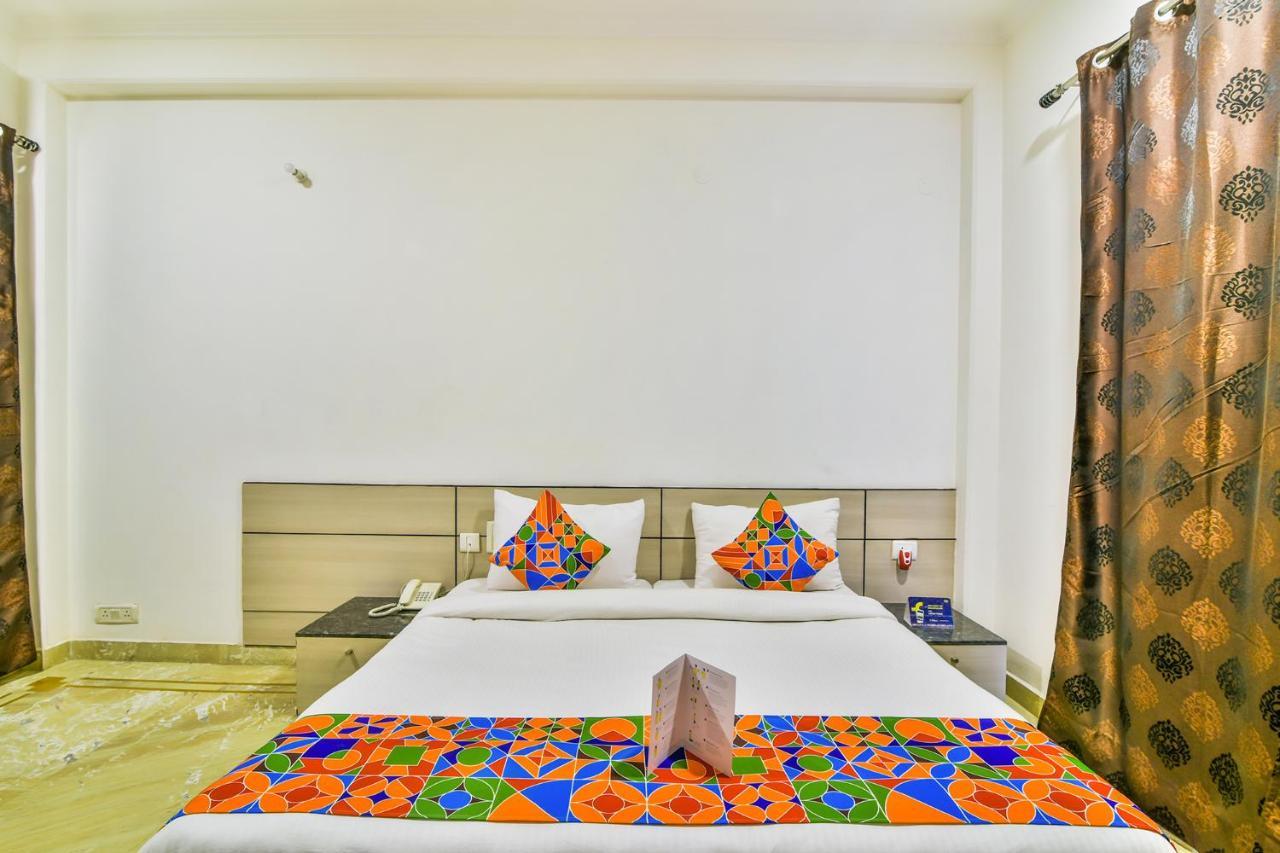 Fabhotel Rallkmas Cyber City Гургаон Экстерьер фото