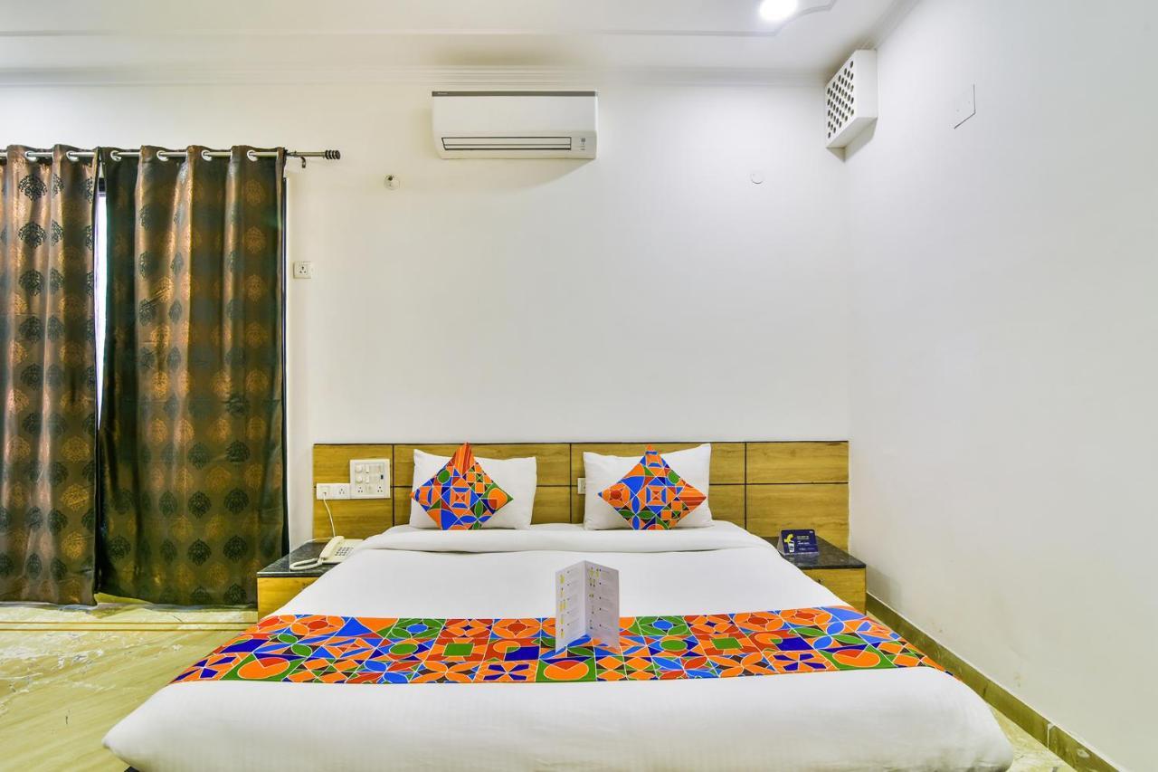 Fabhotel Rallkmas Cyber City Гургаон Экстерьер фото