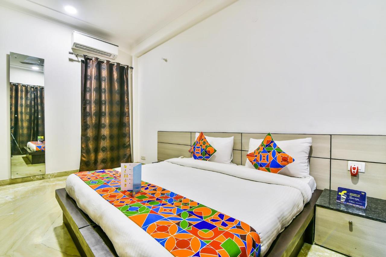 Fabhotel Rallkmas Cyber City Гургаон Экстерьер фото