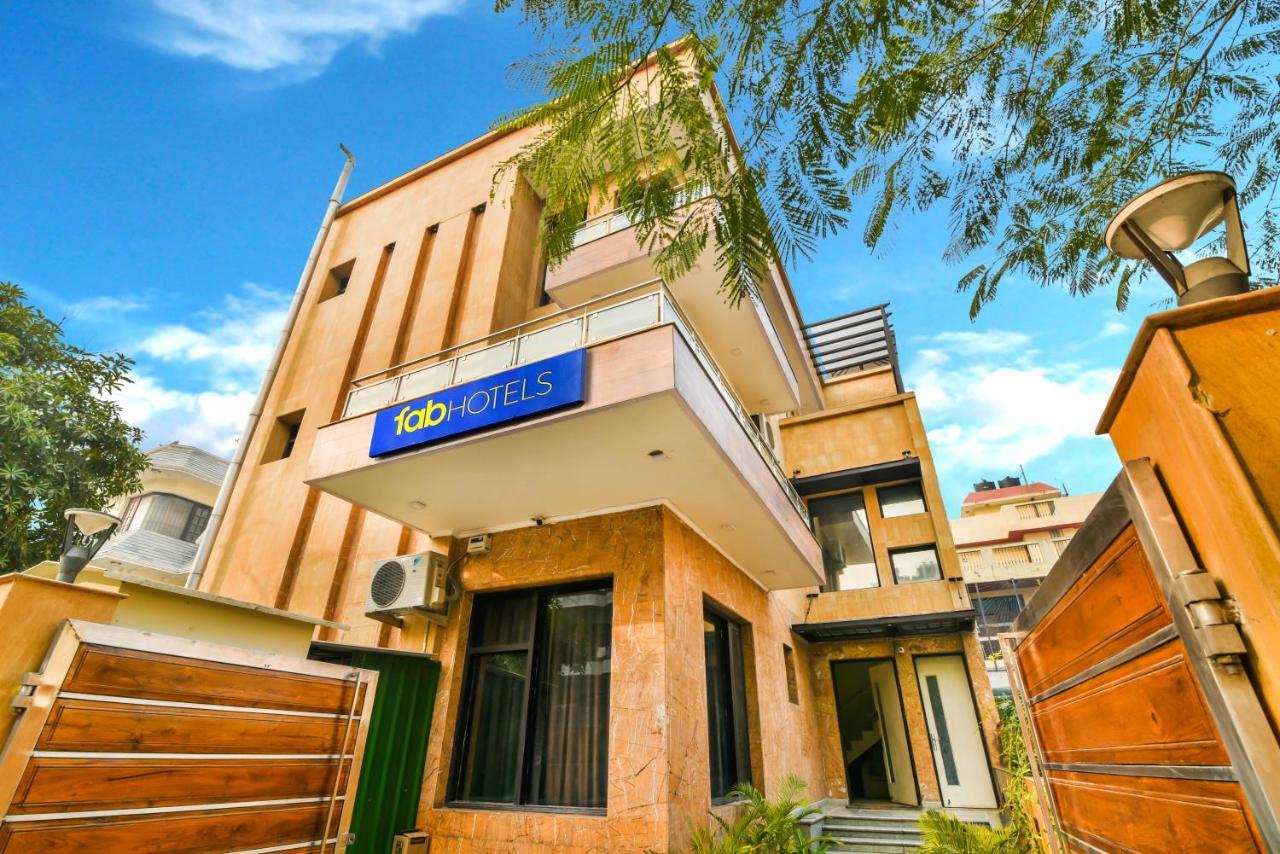 Fabhotel Rallkmas Cyber City Гургаон Экстерьер фото